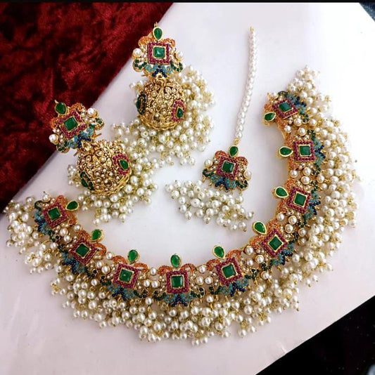 White Pearls Neacklace Set