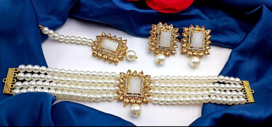 White Pearls Choker Set