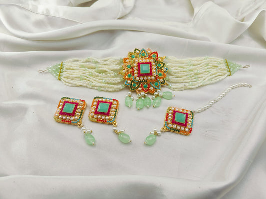 White Pearls Neacklace Set