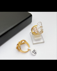 8 Designs One Caret Rings