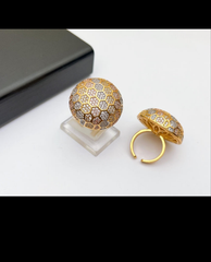 8 Designs One Caret Rings