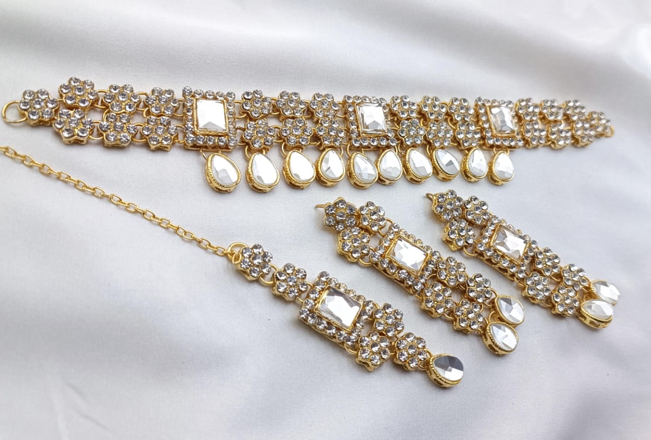 Fine Quality Choker Set