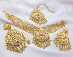 Gold Polish Neacklace Set