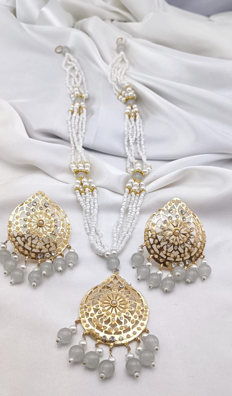 Mala Set White Pearls