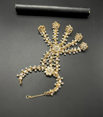 5-Finger Floral Hath Phool with Pearl Angla