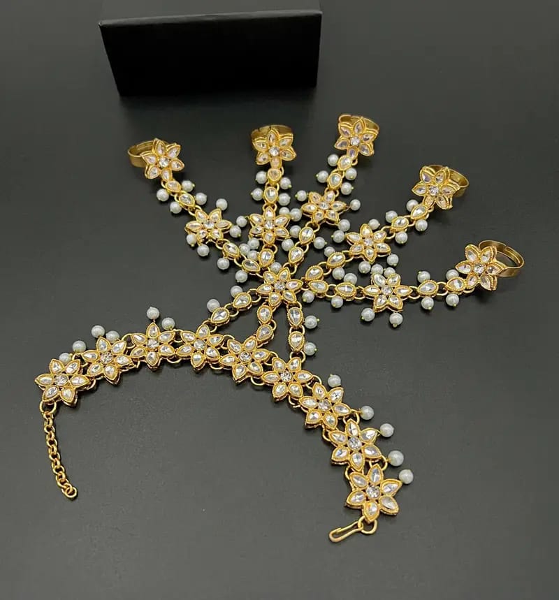 5-Finger Floral Hath Phool with Pearl Angla