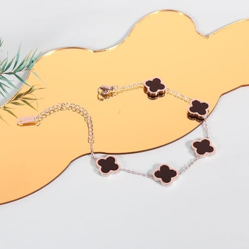 Trinity Noir Clover Bracelet – Elegant Wrist Charm