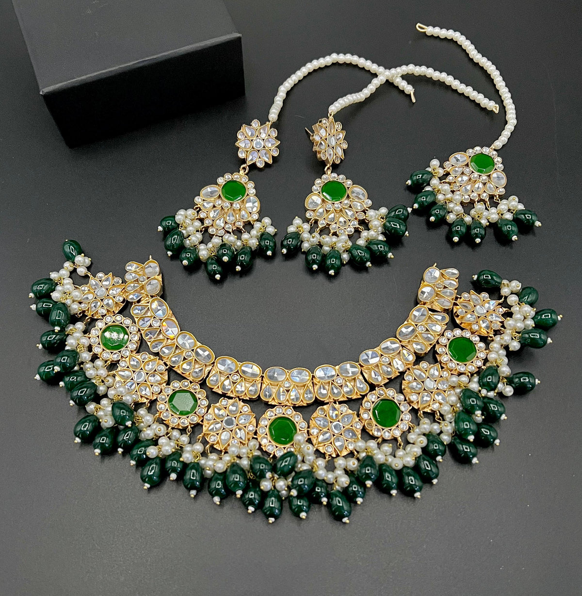 "Regal Kundan Bridal Jewelry Set – Timeless Elegance for Your Special Day"