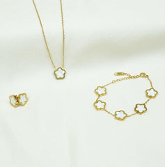 White Clover Jewellery Set