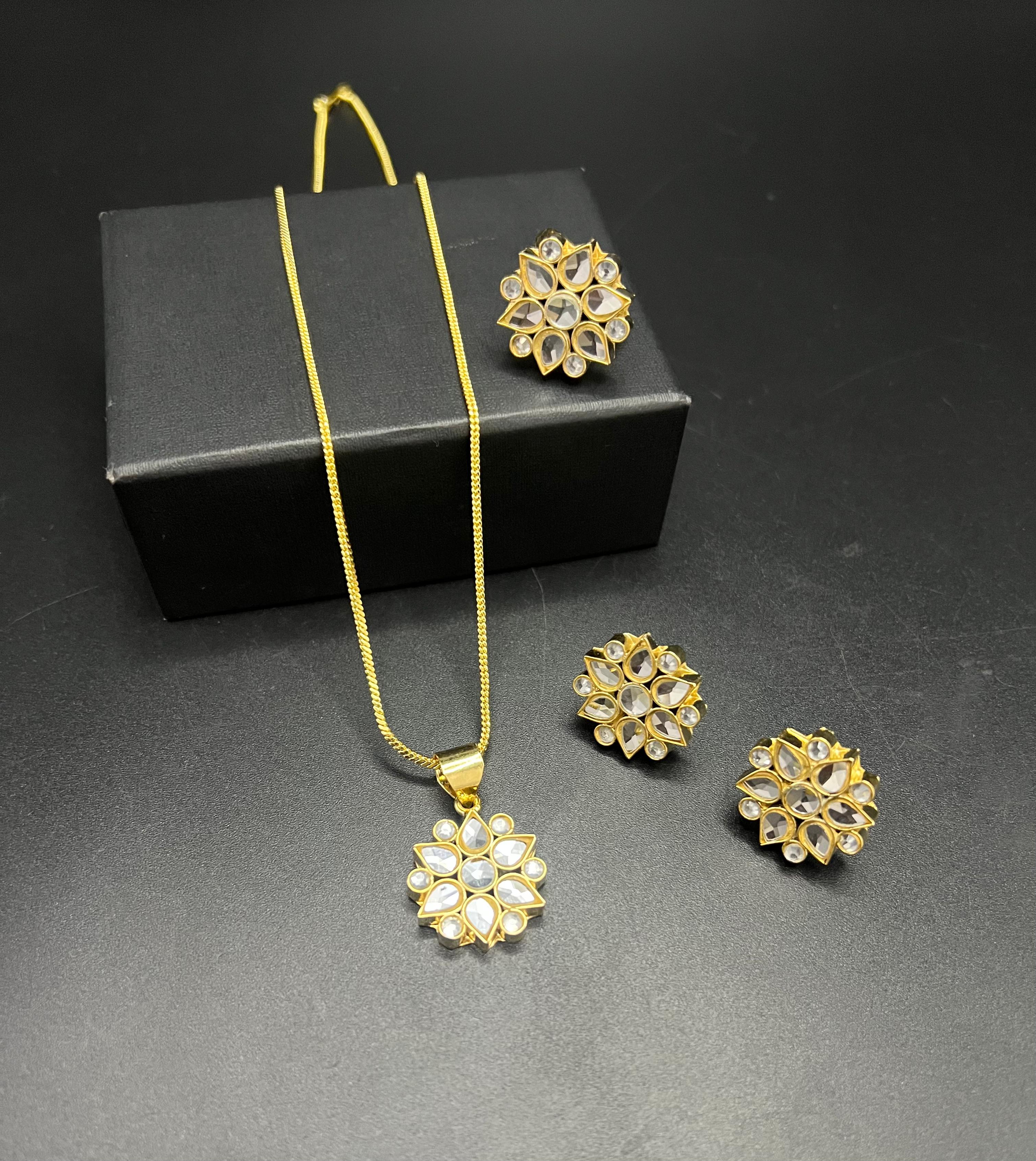 Gold-Plated Kundan Floral Combo Set with Interchangeable Ring - Available in Multiple Color Variants