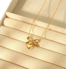 Classic Heart Charm Pendant Necklace – Stylish Everyday Jewelry