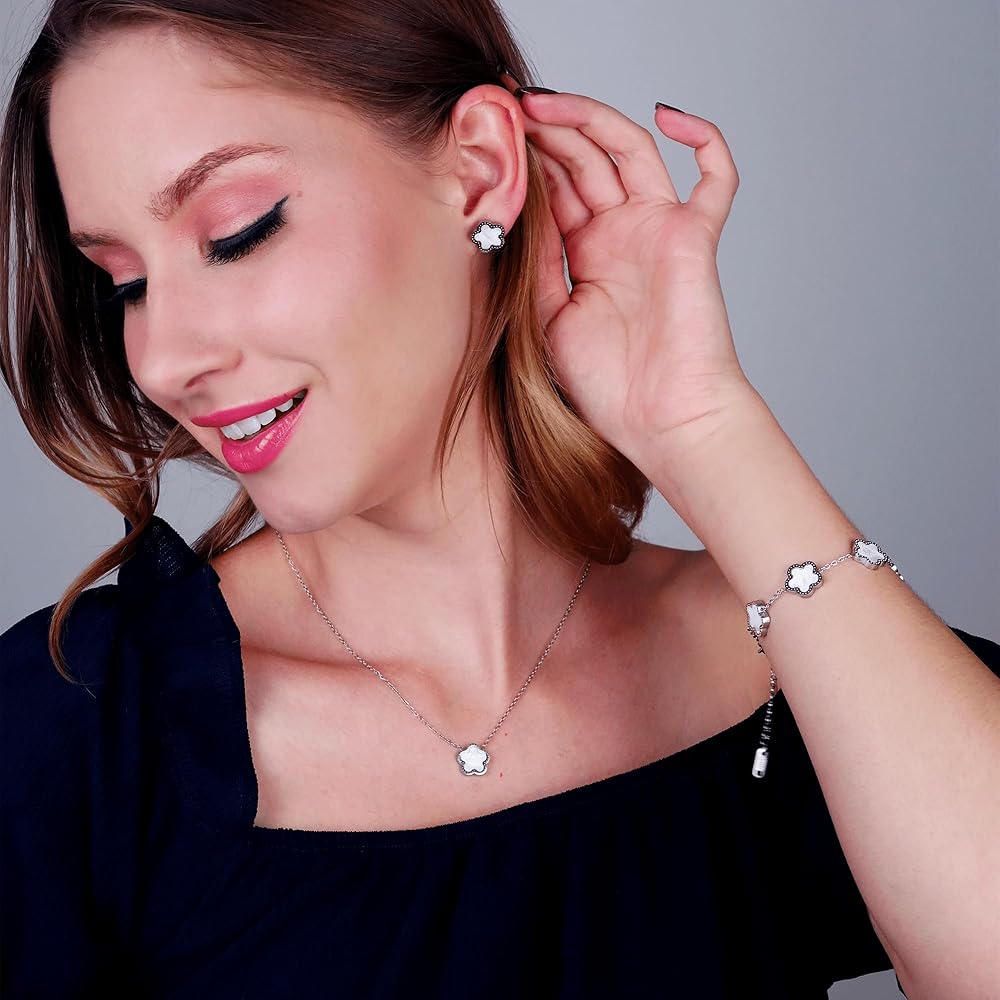 White Clover Jewellery Set