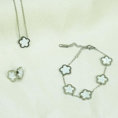 White Clover Jewellery Set