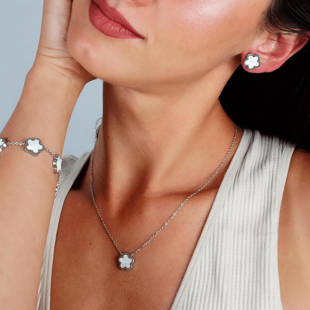 White Clover Jewellery Set