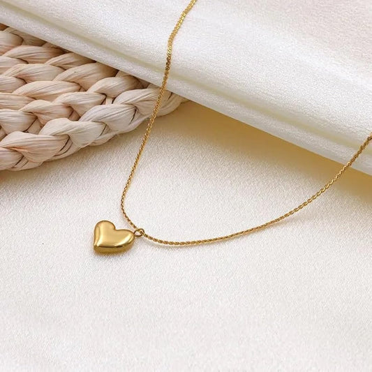 Elegant Heart Drop Pendant Necklace – Modern Minimal Jewelry