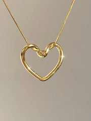 Open Heart Pendant Necklace – Minimal Elegant Jewelry