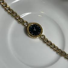 Classic Gold Chain Bracelet Watch – Round Black Dial Elegant Wrist Watch