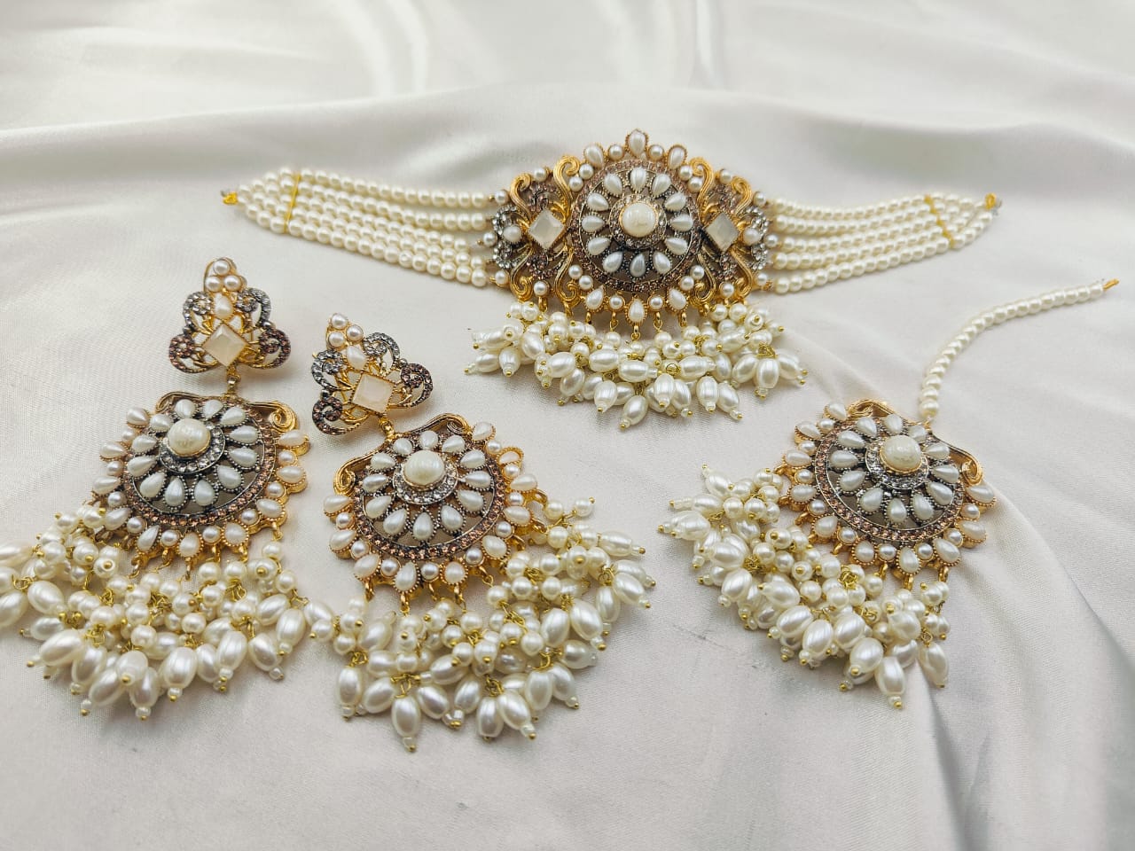 Real Stones Neacklace Set