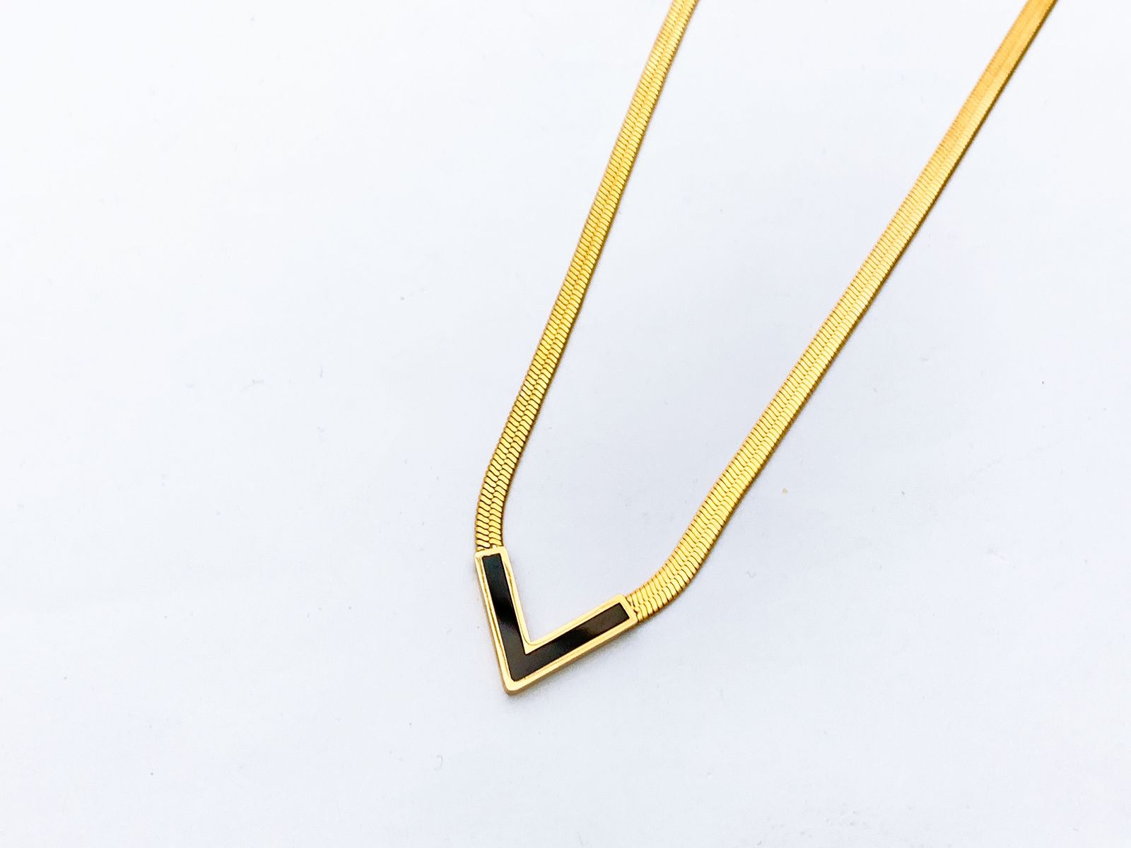 The Gold Snake Chain V-Bar Pendant Necklace