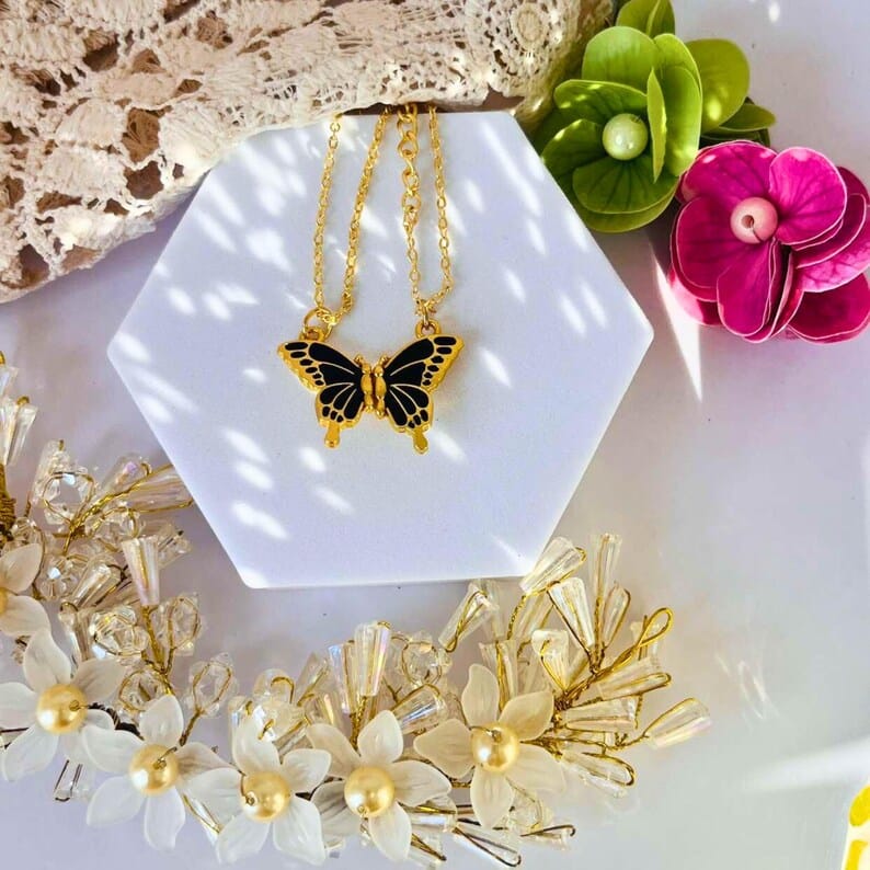 Magnetic Matching Butterfly Pendant Necklaces for Best Friends & Couples – 2-Piece Set, Enamel Gold-Plated Jewelry