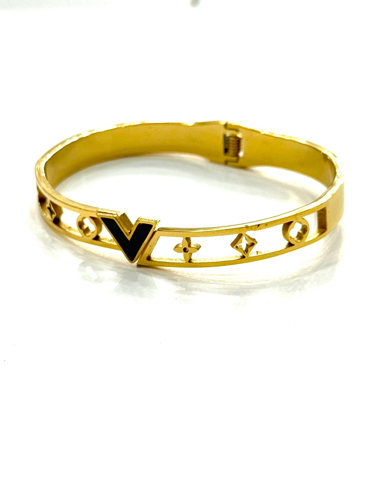 The Gold & Black Modernist Interlock Bracelet
