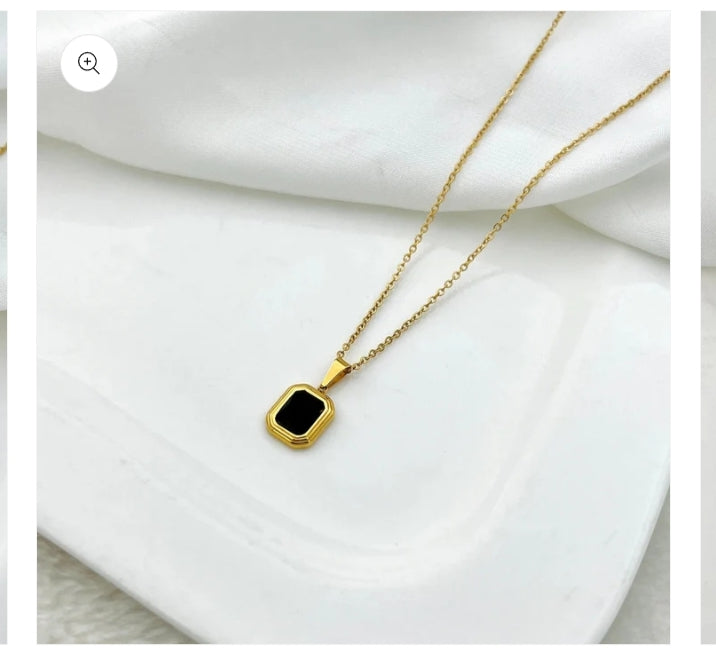 The Regal Emerald Cut Pendant Necklace