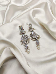 Fine Quality Stones Earrings