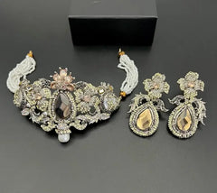 Beautifull Hand made Design Choker set