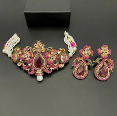 Beautifull Hand made Design Choker set