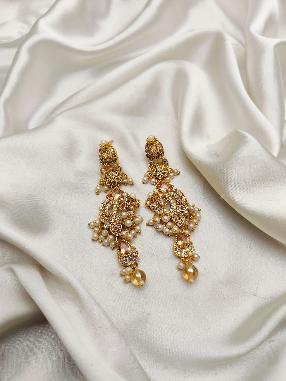 Fine Quality Stones Earrings