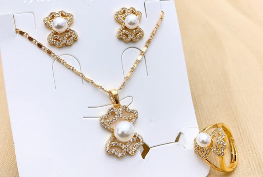 Fine Quality Loket Set