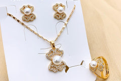 Fine Quality Loket Set