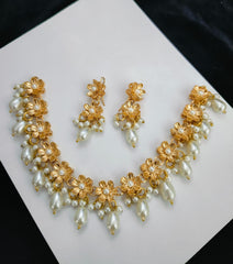 Simple Chokar Set