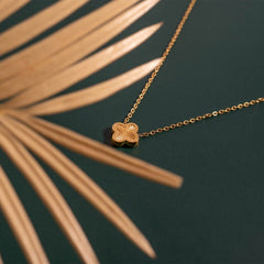 Elegant Clover & Flower Charm Necklace – Minimalist Enamel & Gemstone Jewelry