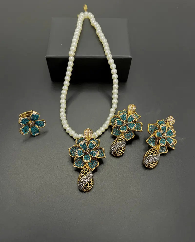 Party luxurious Designer Fine Quality Mala Set