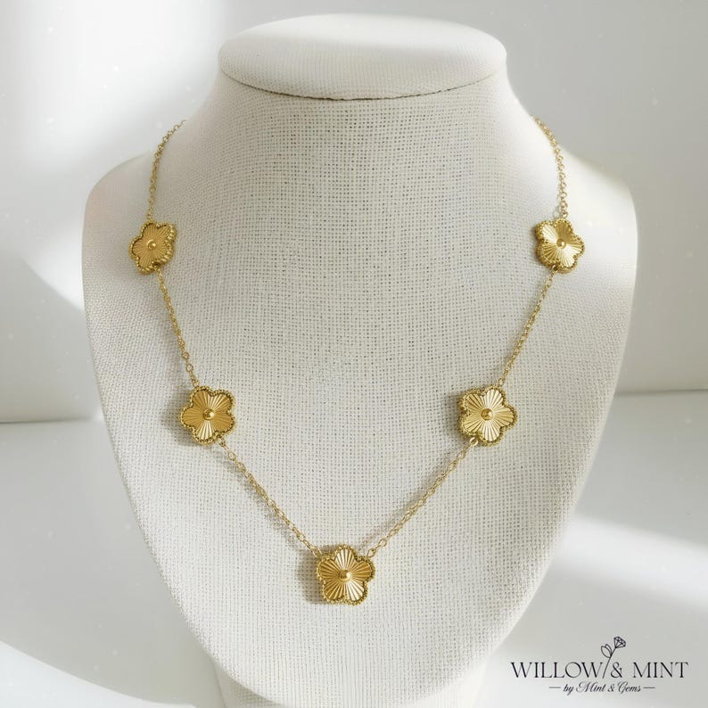 Vintage-Inspired 5-Flower Station Necklace – Guilloché Sunburst Floral Pendant Necklace for Women