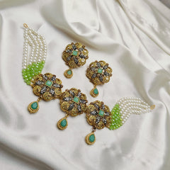 Casting Party Choker Set