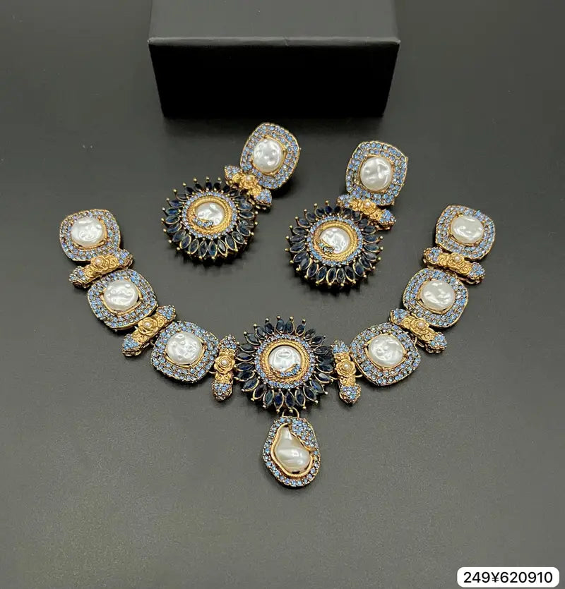 Yasmine Luxe Midnight Pearl Set