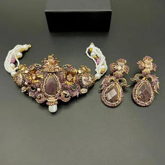 Beautifull Hand made Design Choker set