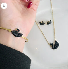 Stainless Steel Duck Set With Bangle