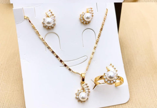 Fine Quality Loket Set