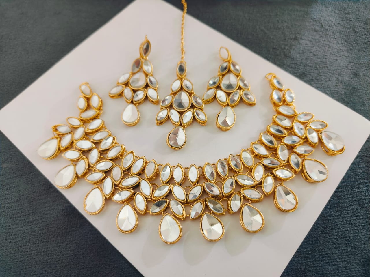 Sheesha Kundan Stones Party Set
