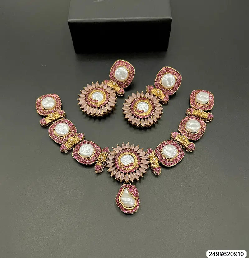 Yasmine Luxe Midnight Pearl Set