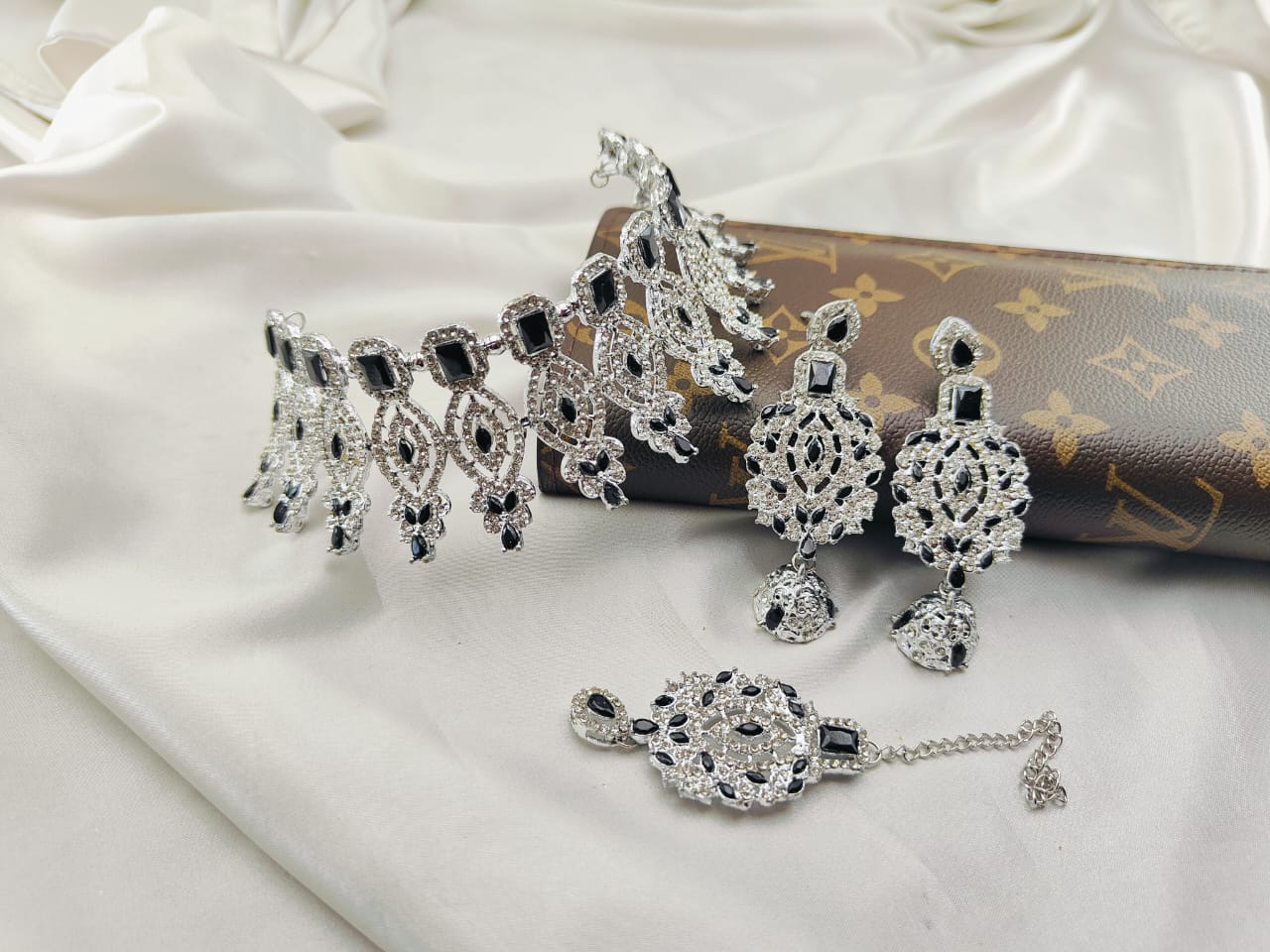 Real Stones Neacklace Set