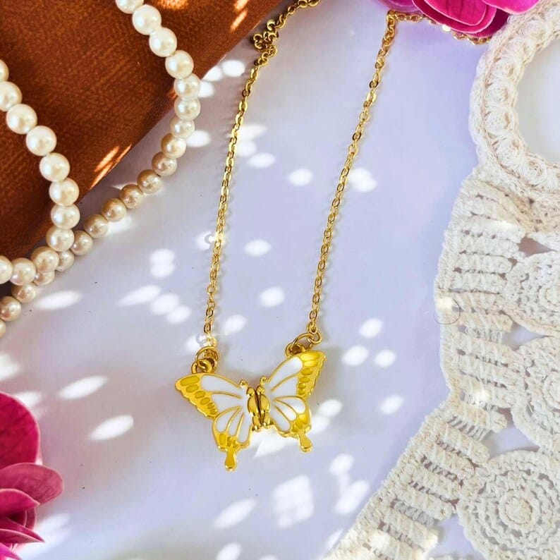 Magnetic Matching Butterfly Pendant Necklaces for Best Friends & Couples – 2-Piece Set, Enamel Gold-Plated Jewelry
