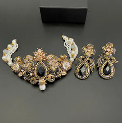 Beautifull Hand made Design Choker set