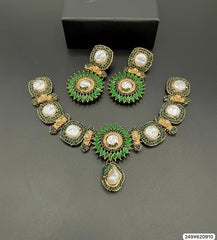 Yasmine Luxe Midnight Pearl Set