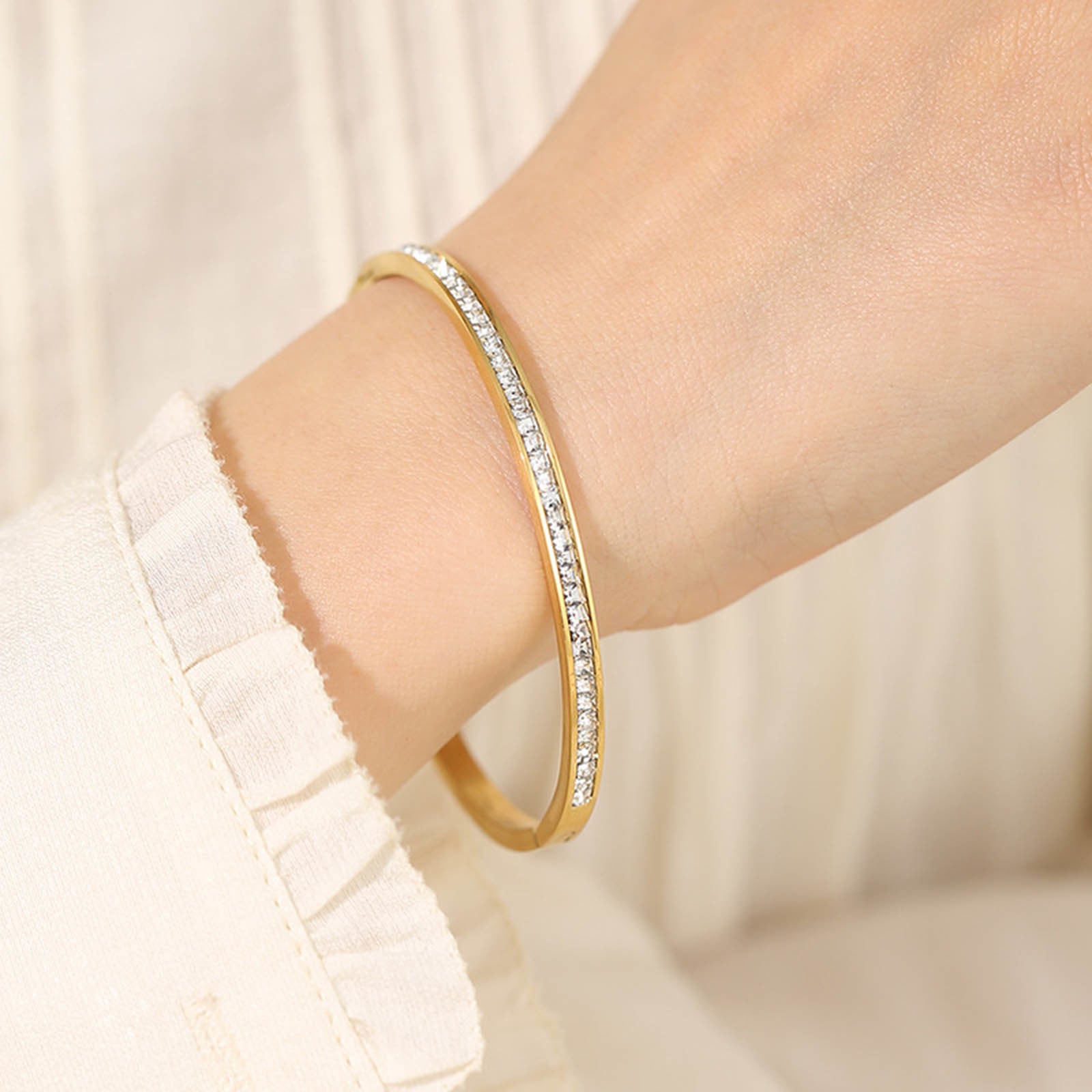 Stainless Steel Premium Quality Luxury Handcuff