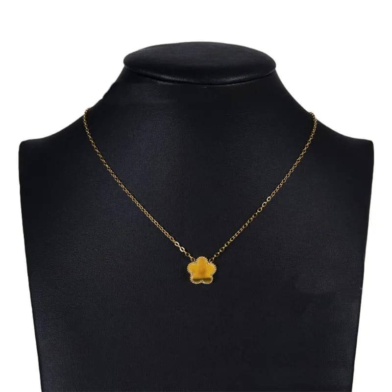 Elegant Clover & Flower Charm Necklace – Minimalist Enamel & Gemstone Jewelry