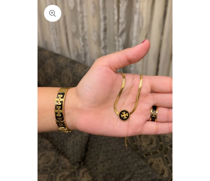 Stainless Steel Pendant With Bangle